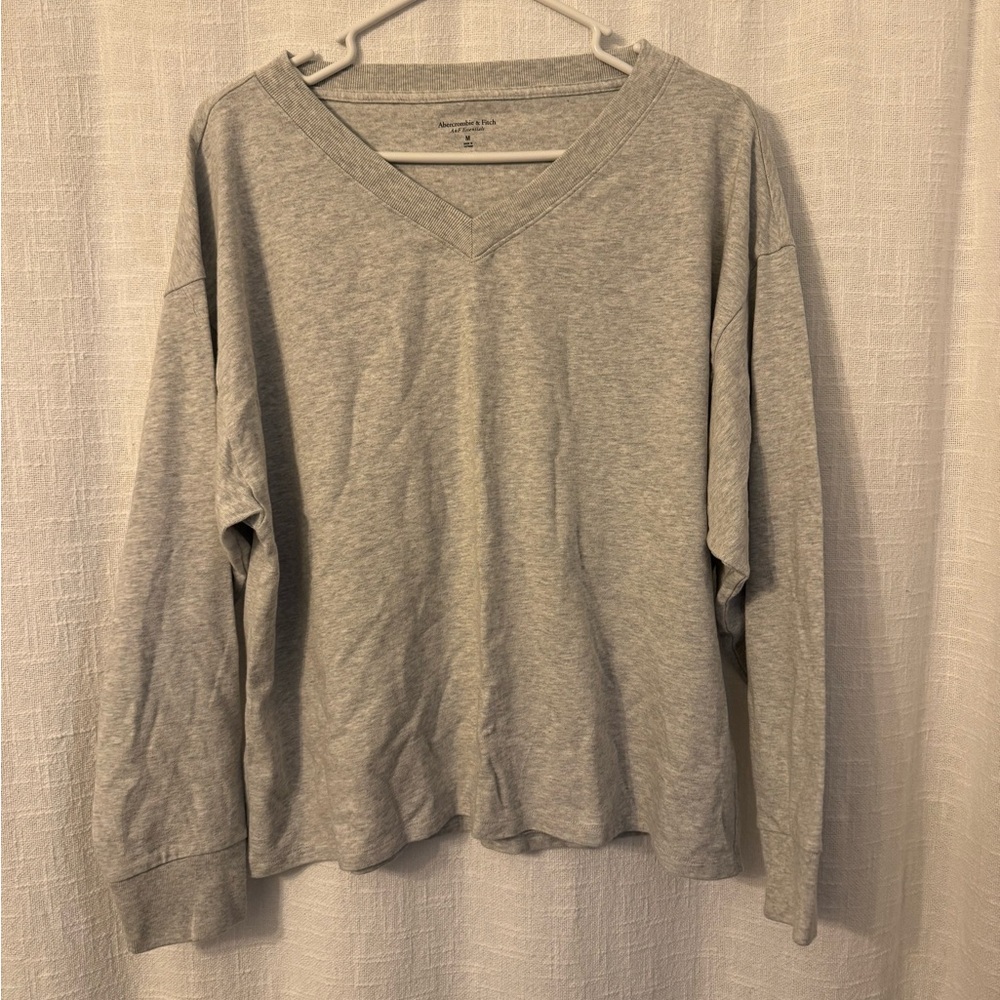 Abercrombie & Fitch Heather Gray Long Sleeve Tee